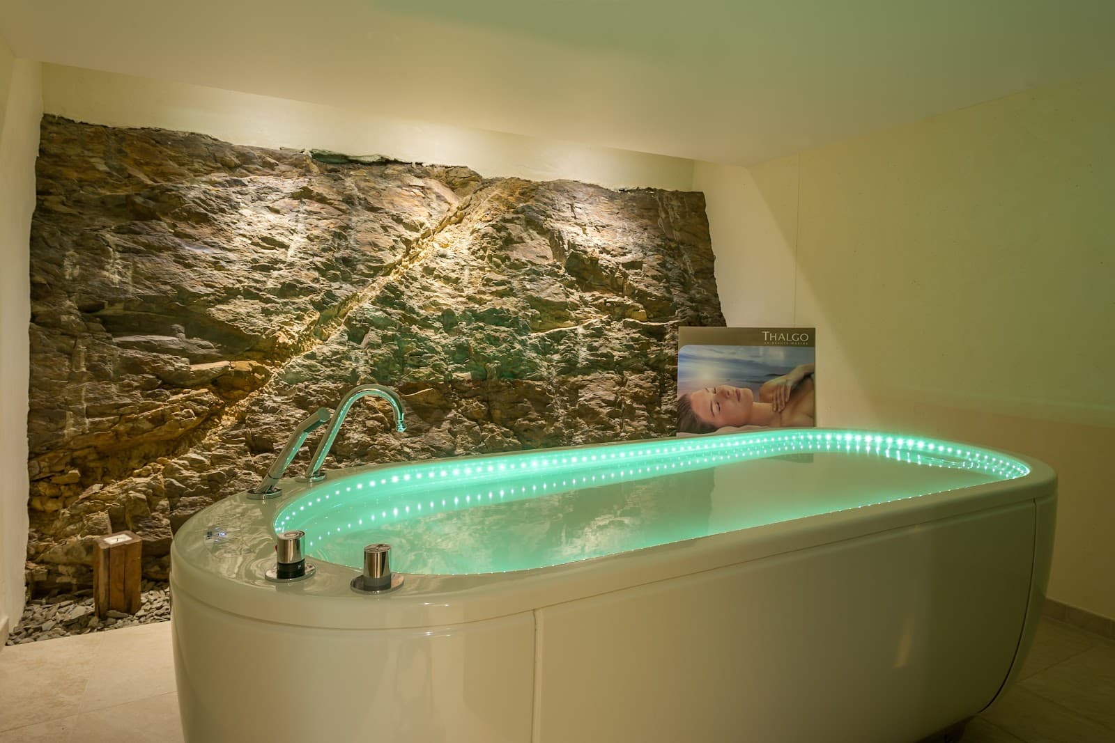 Rock Spa : le spa taillé dans la roche à Esch-sur-Sûre - 2