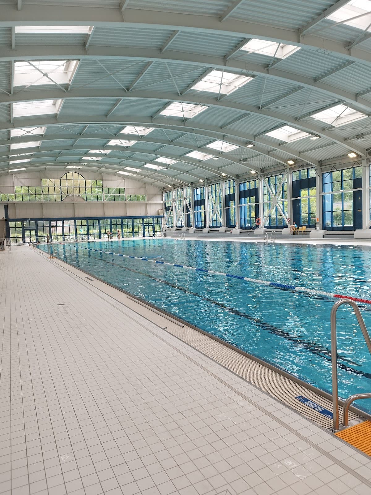 PiKo, the Kordall swimming pool with an open roof in Rodange - 2