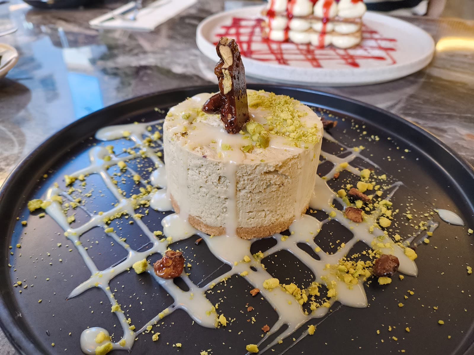 Flow: Mediterranean lunch and sharing plates in Luxembourg - 10