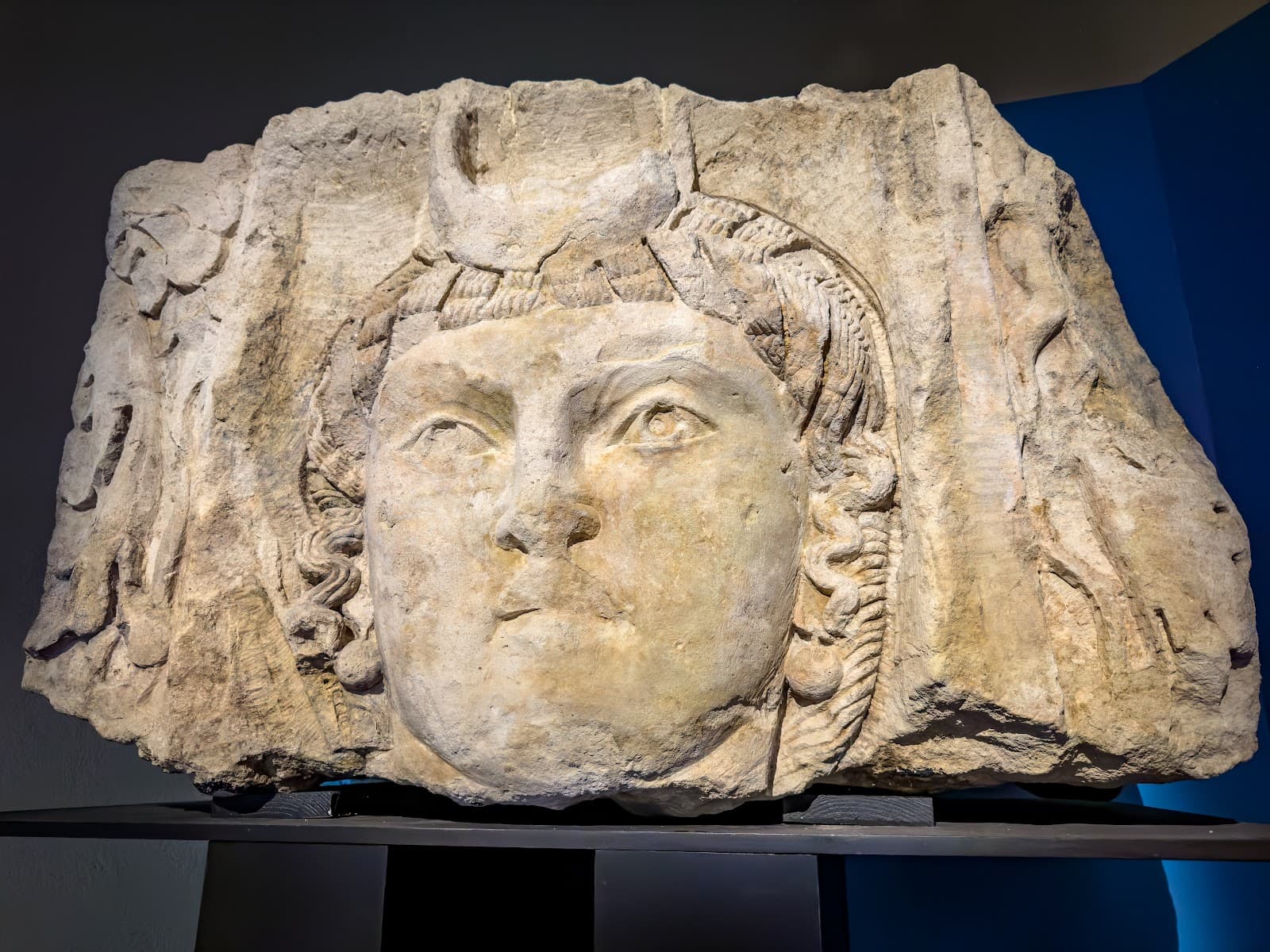 2,000 years of history to discover - 6