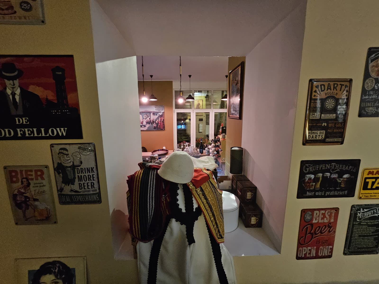An Albanian bar in the heart of Dudelange - 10