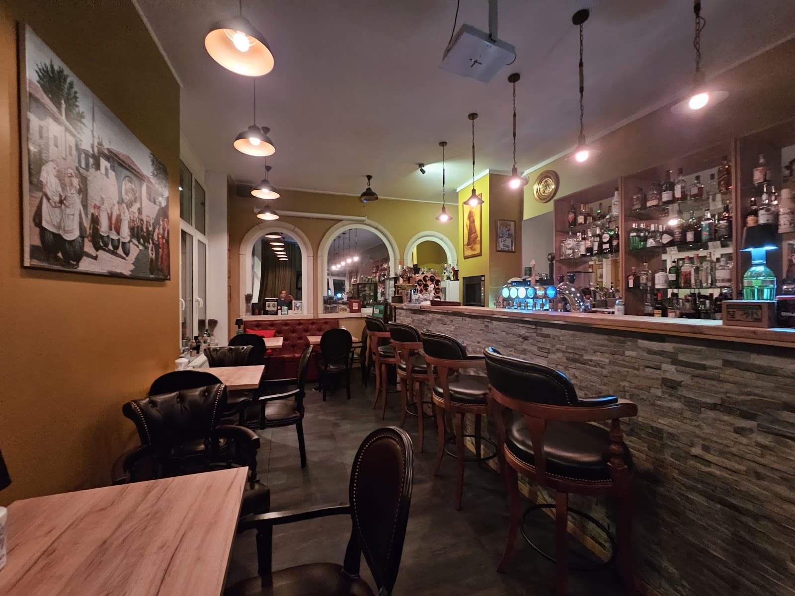 An Albanian bar in the heart of Dudelange - 2