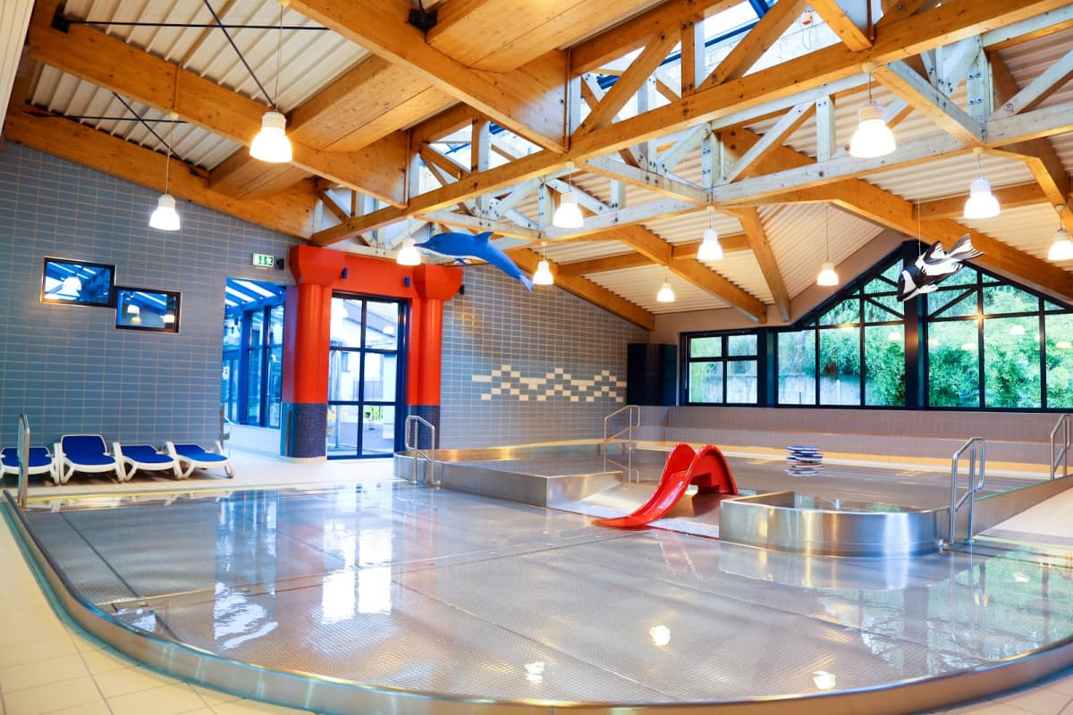 PiKo, the Kordall swimming pool with an open roof in Rodange - 4