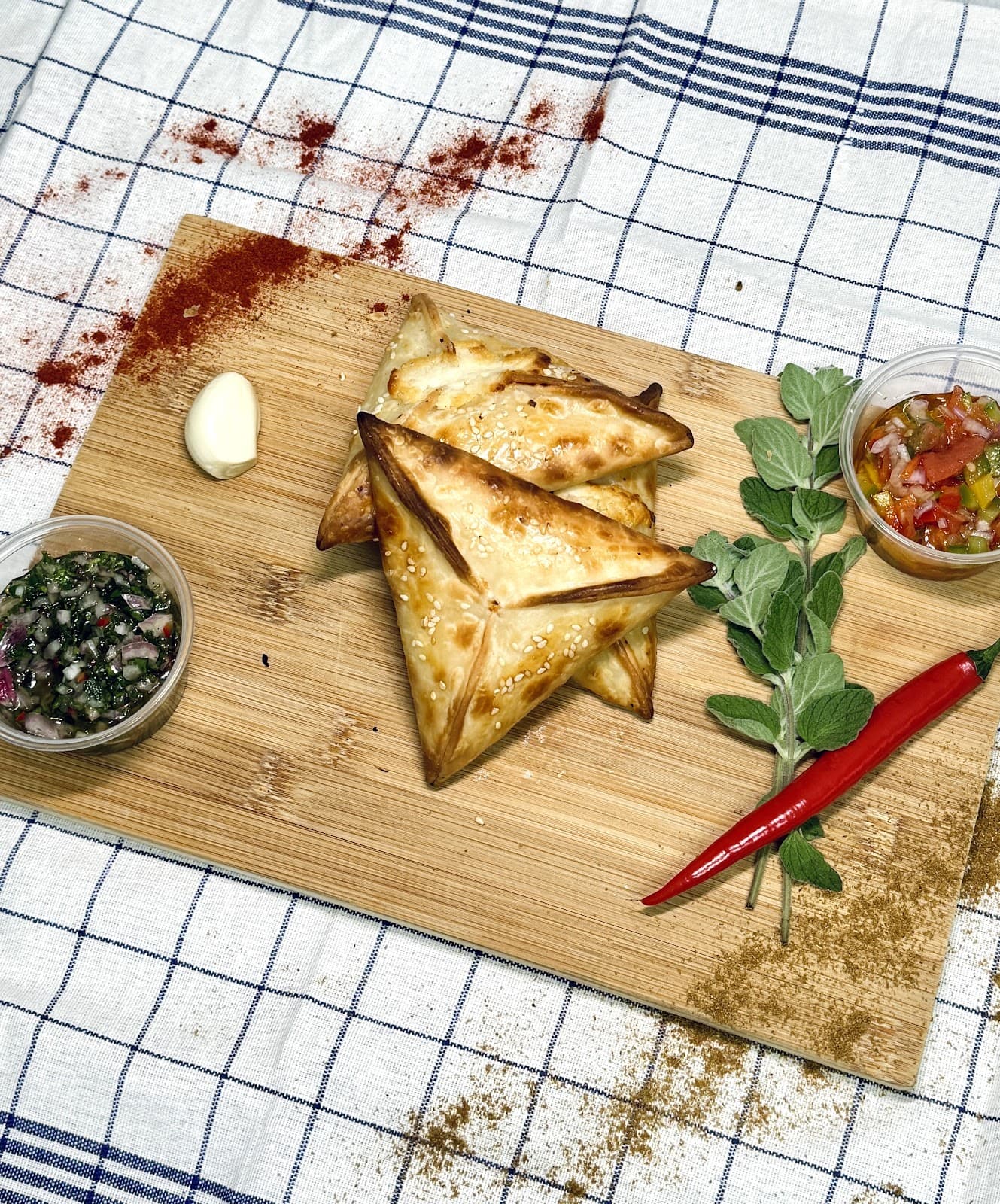 The best empanadas in Luxembourg are hiding at Experiencias Deliciosas - 11