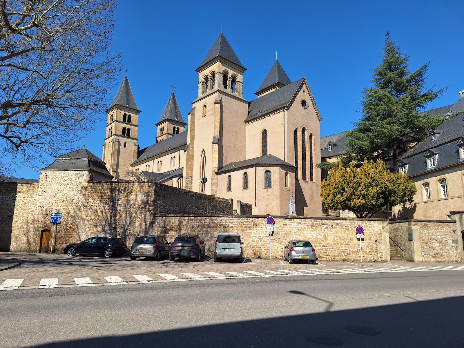 Municipal Park and Jardins de l'Abbaye - 3