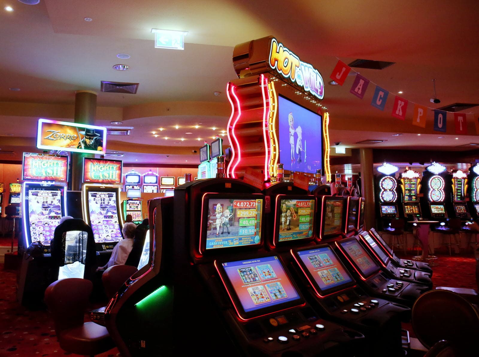 Lounge & Casino - 4
