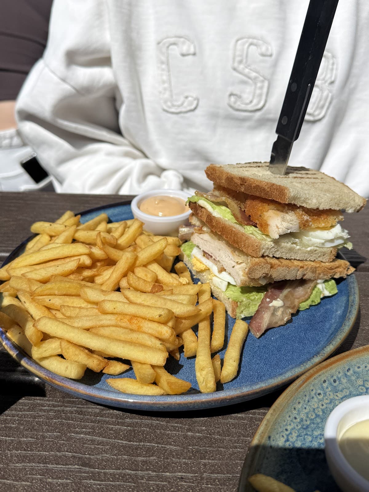 Sport, Burger and good mood? - 10