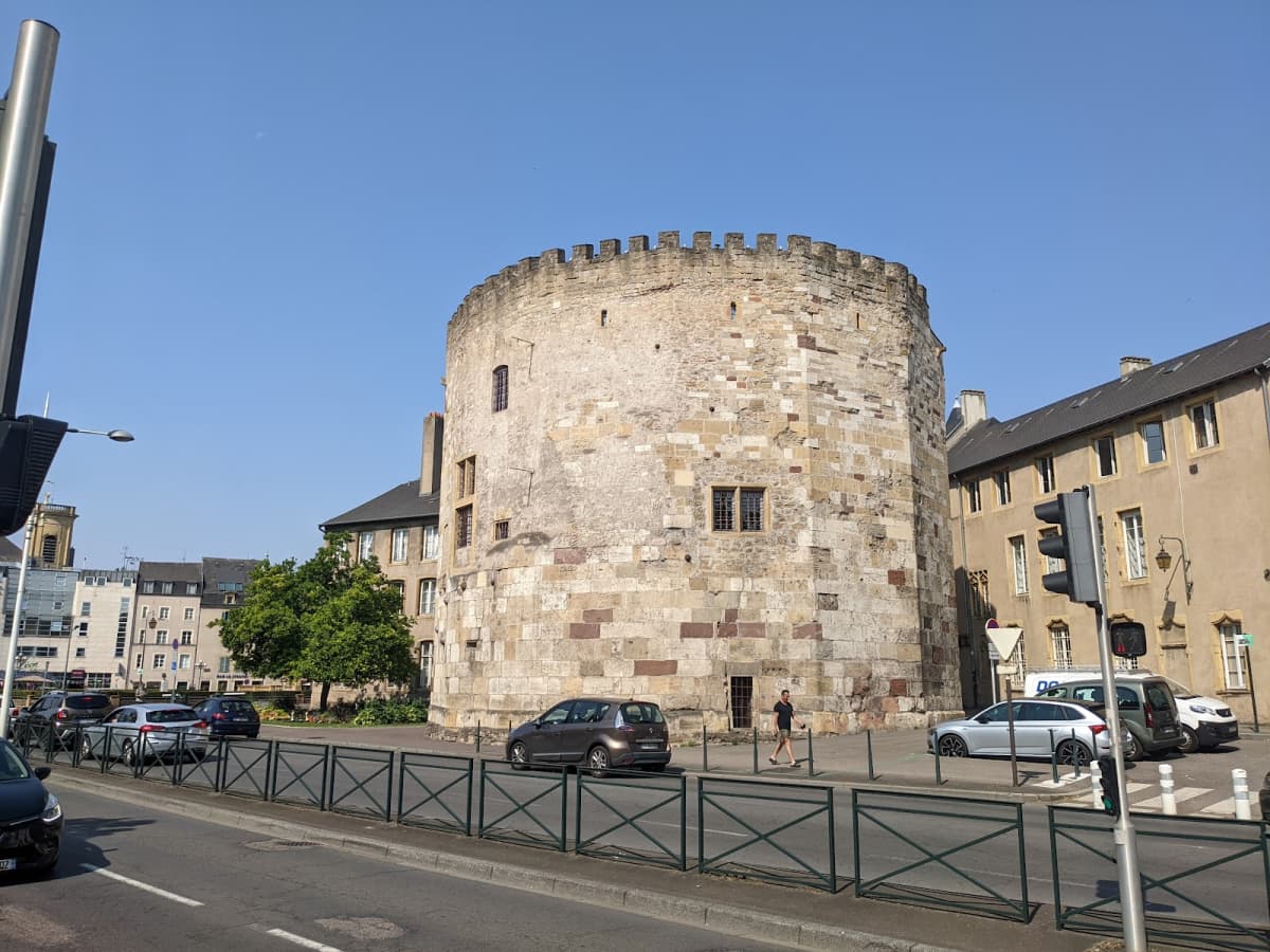 A tower, a museum or a dungeon? - 3
