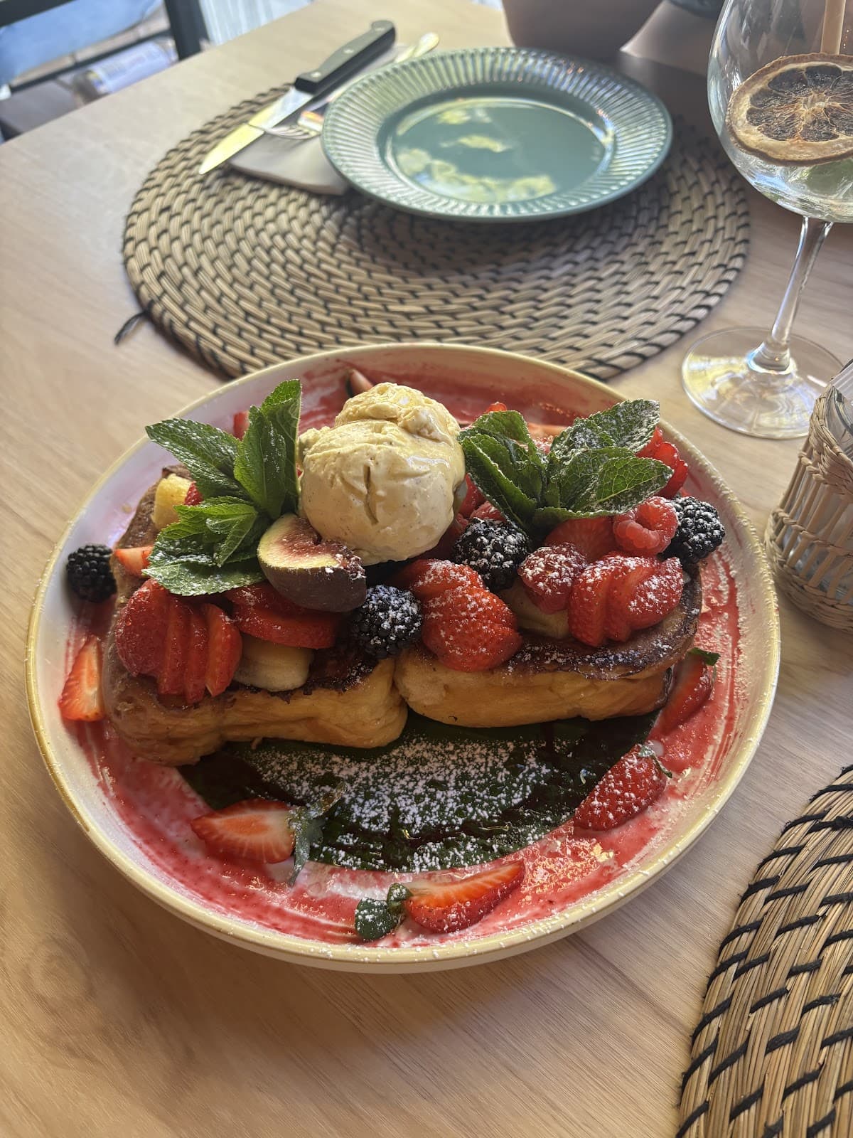 24 Brunch & Cocktails in Esch: a generous, indulgent and convivial brunch - 11