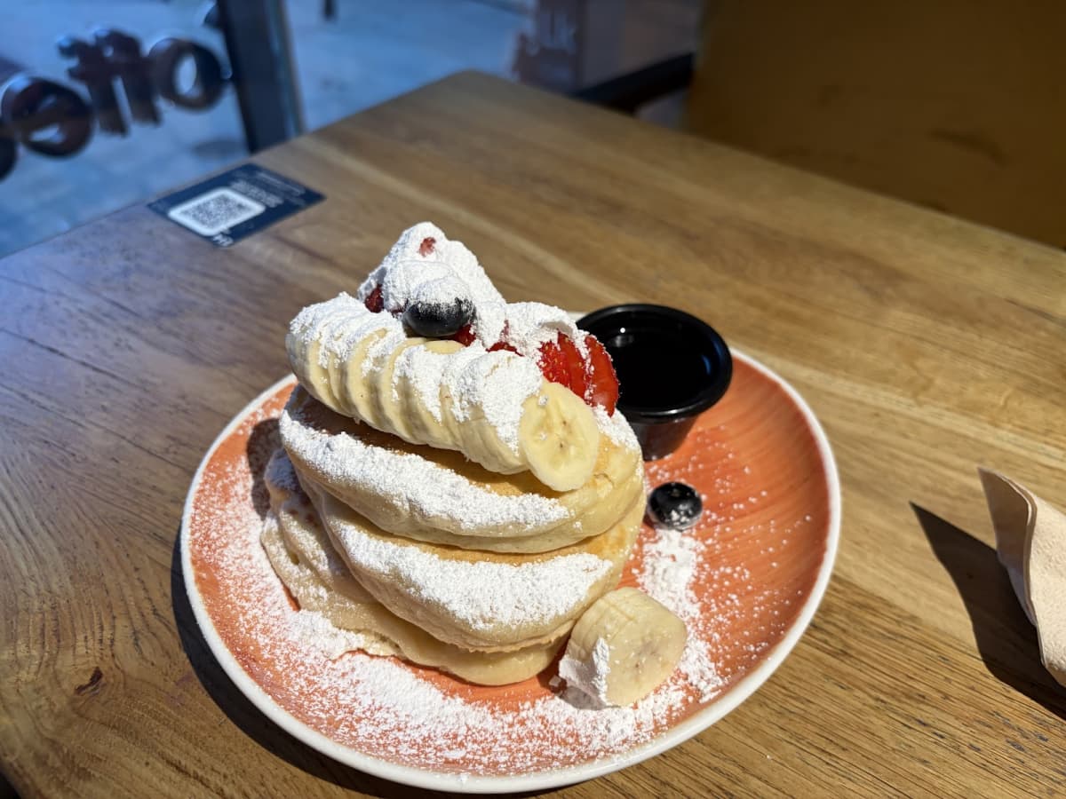 Lloyd Coffee Eatery: Trendy Coffee Shop in Luxembourg City - 11