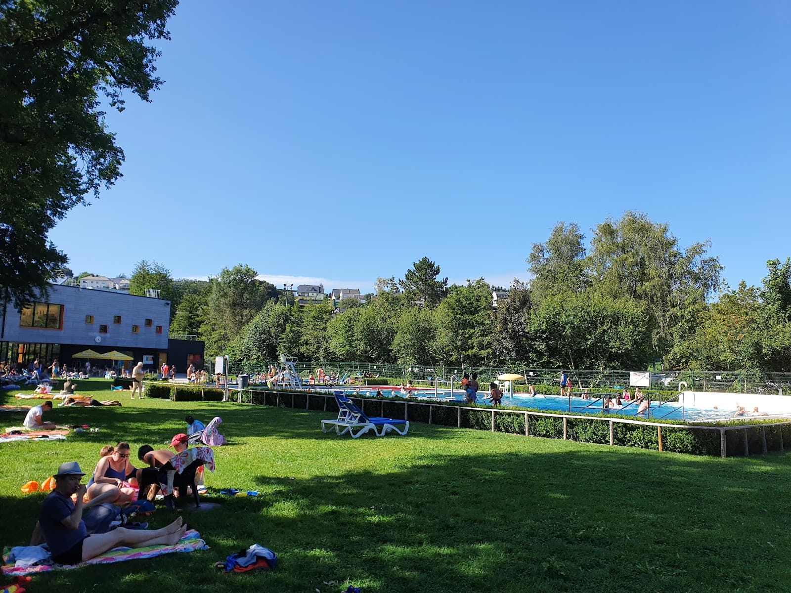 Piscine extérieure chauffée à Troisvierges - 8