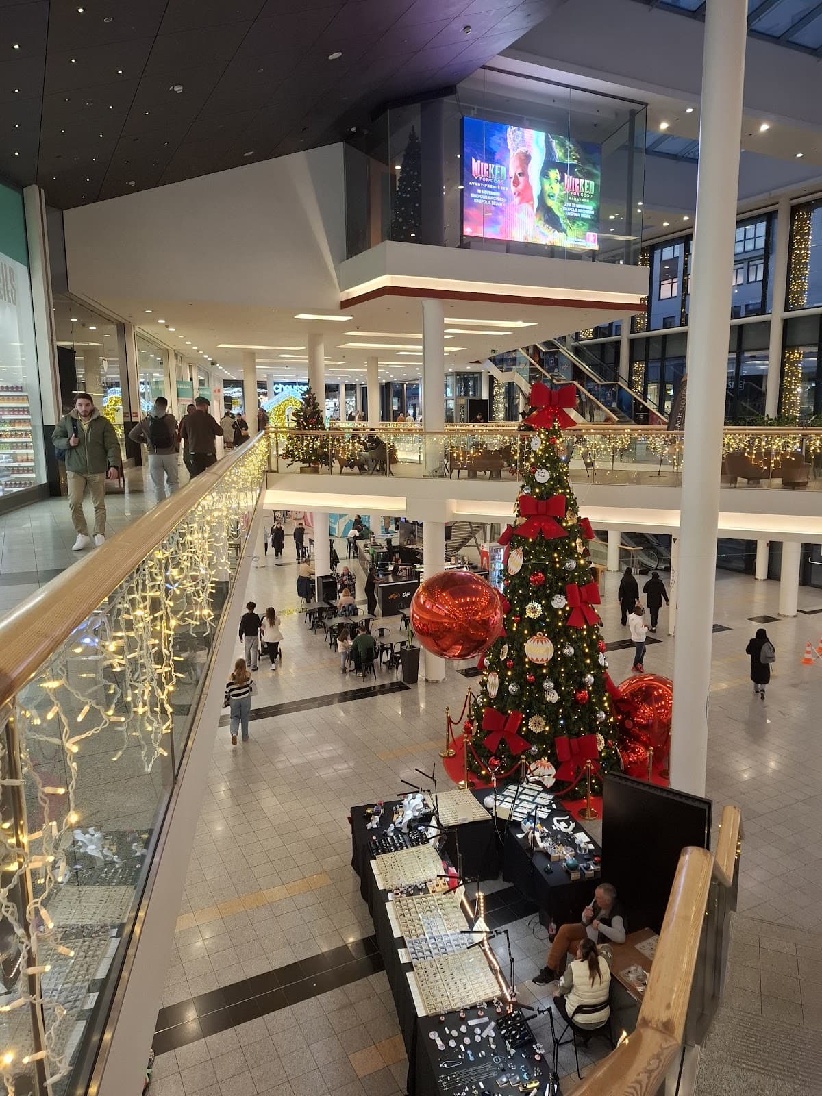 The Food Station, the food court at Belval Plaza - 5