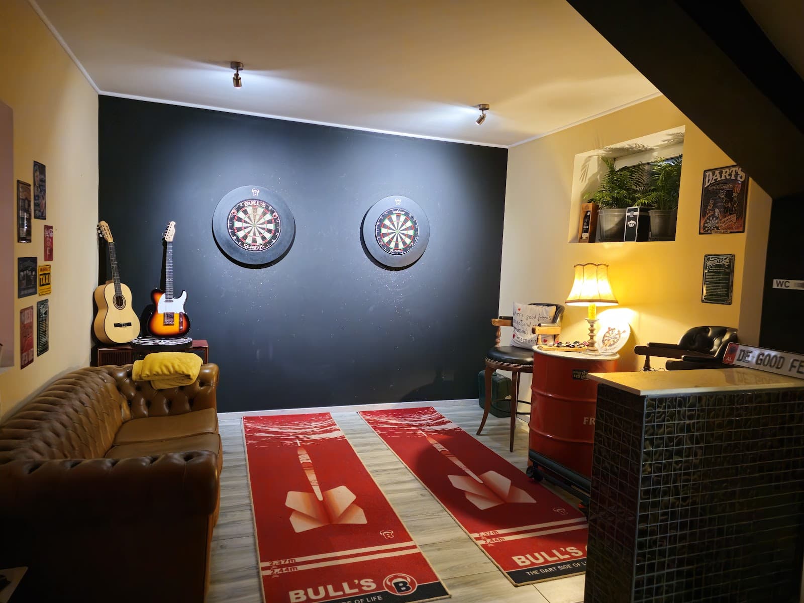 An Albanian bar in the heart of Dudelange - 9