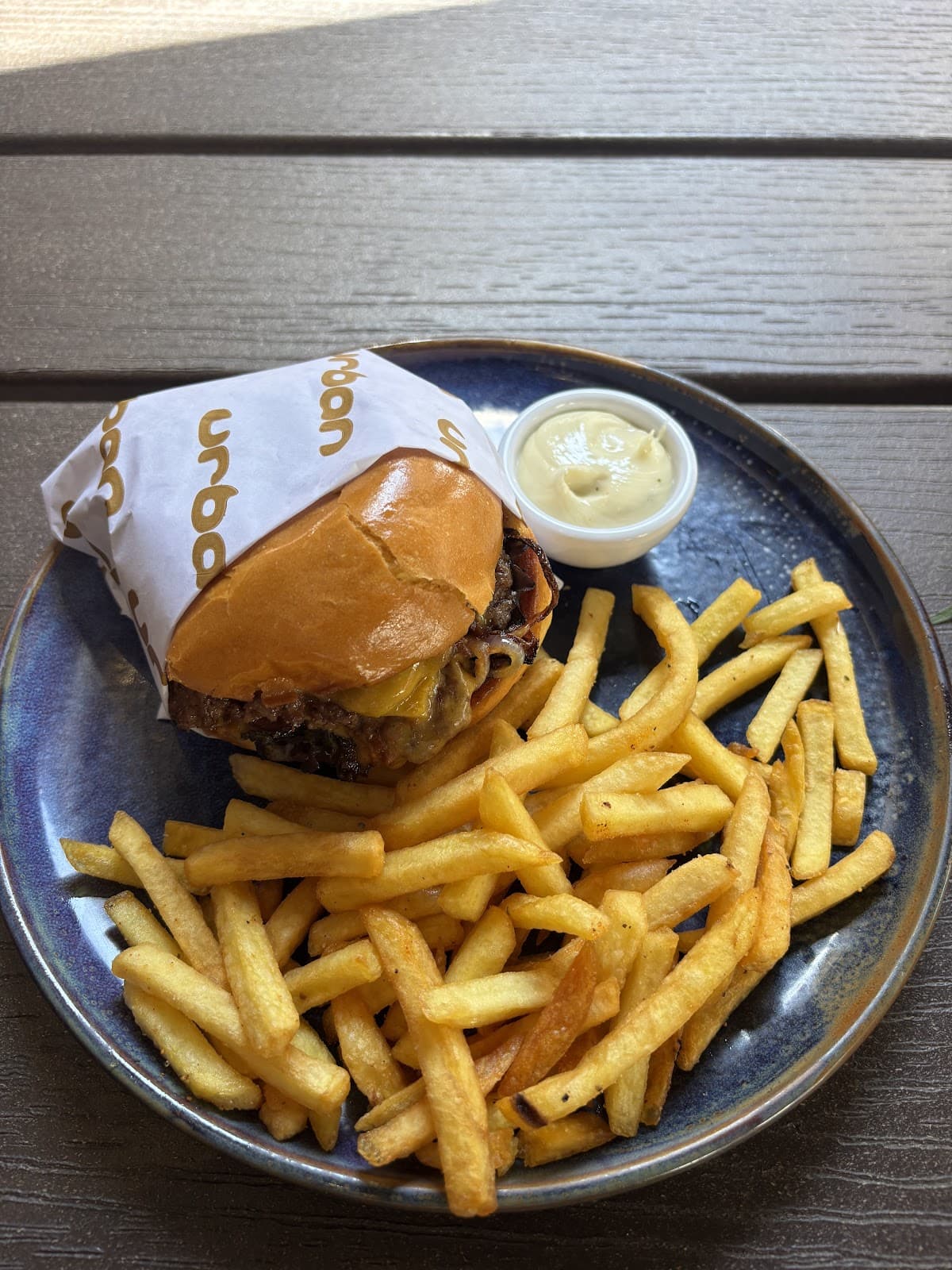 Sport, Burger and good mood? - 3