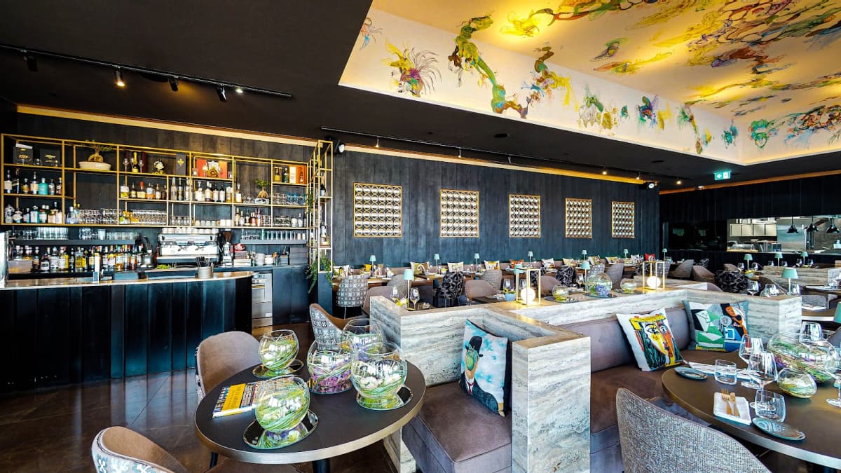 Skybar Luxembourg, the chic rooftop of City Concorde - 8