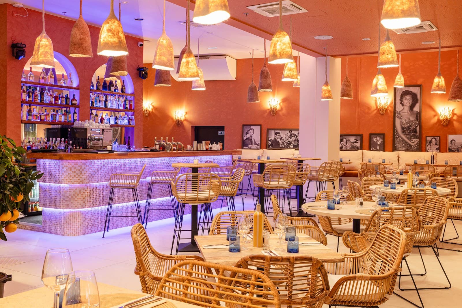 An Italian break between two stores - 2