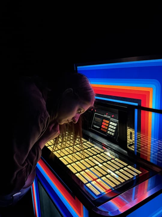 Art, music and drinks – Groovy Thursdays - 7