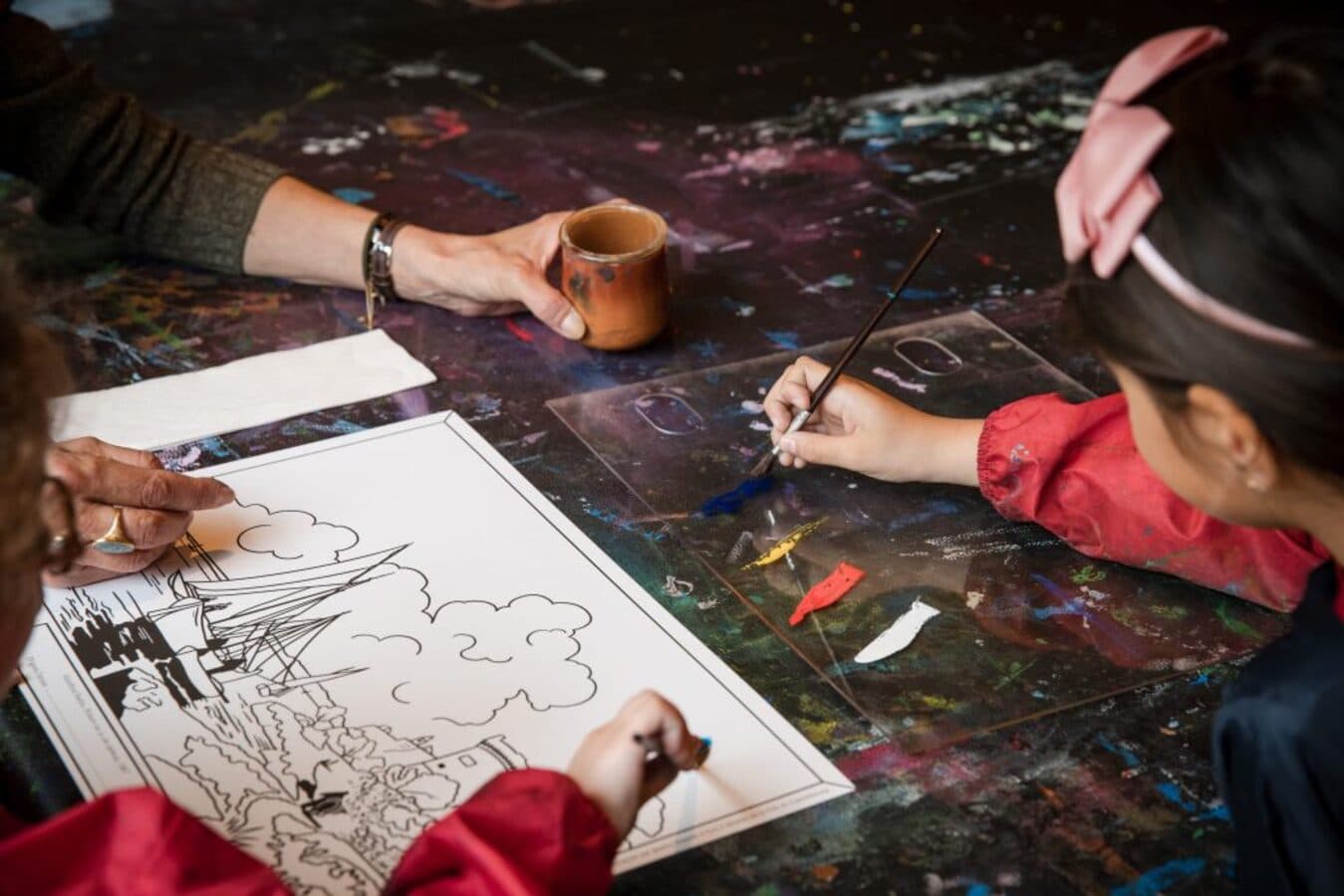 Les magiciens des couleurs