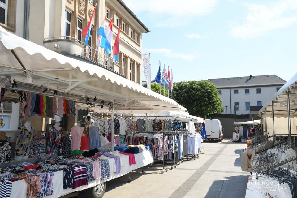 Monthly market