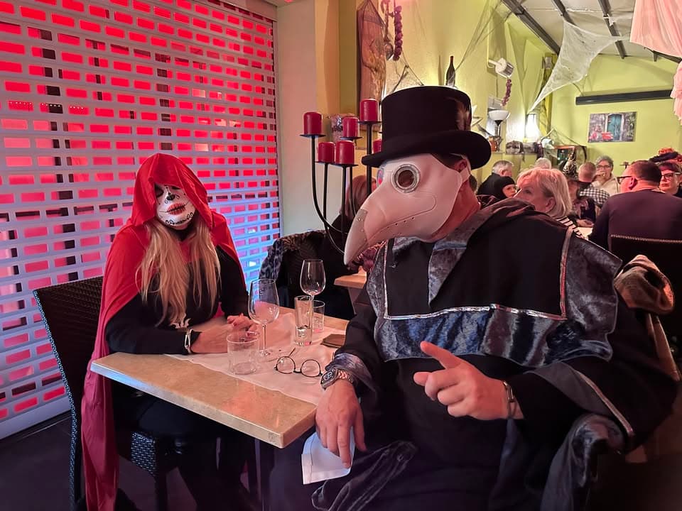 Halloween Party at Gigi L’Amoroso!