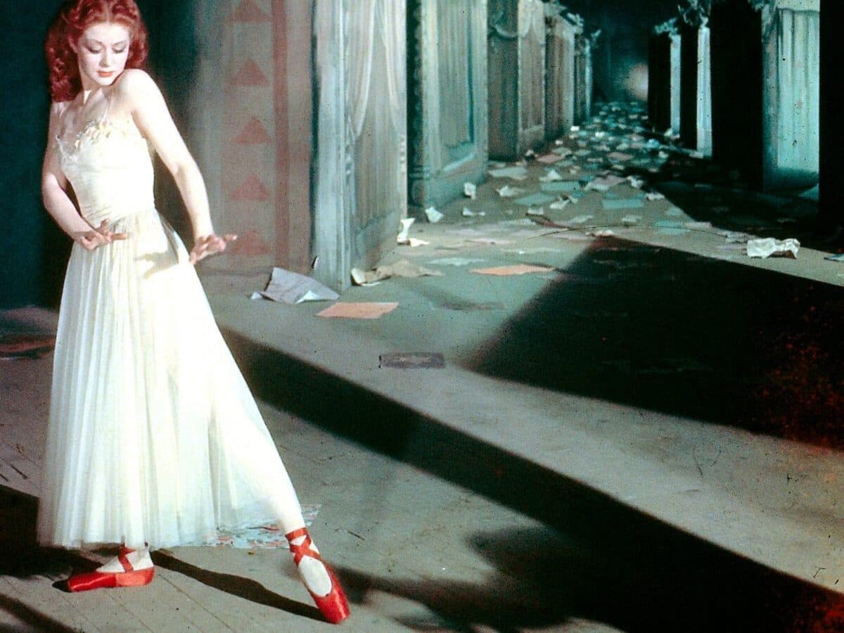 The Red Shoes (Ciné-Théâtre)