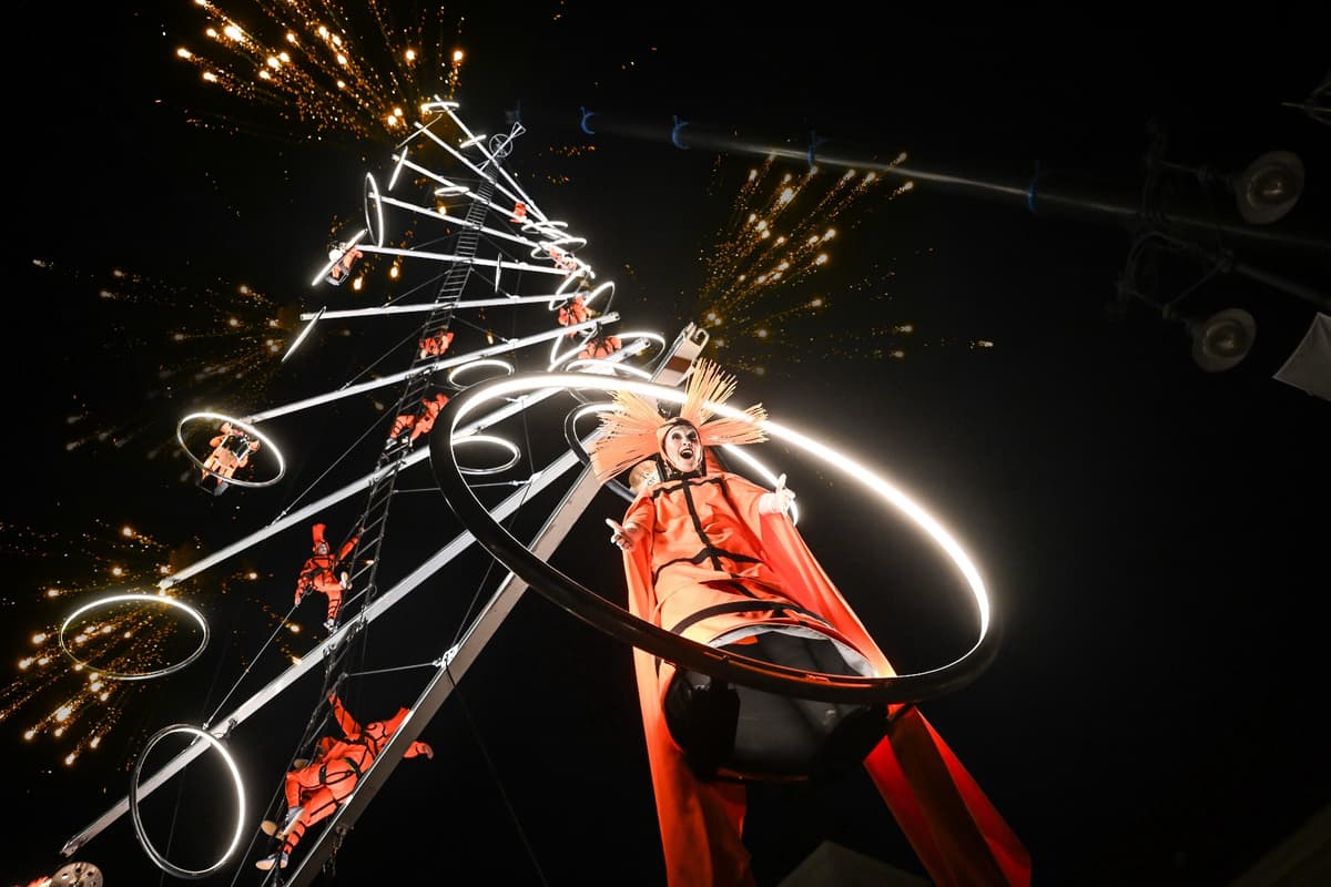Show - ADN, Vertical Odyssey