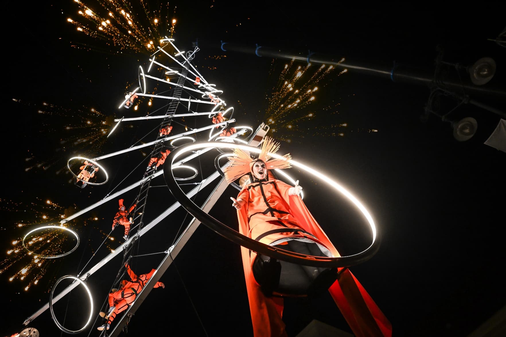 Show - ADN, Vertical Odyssey