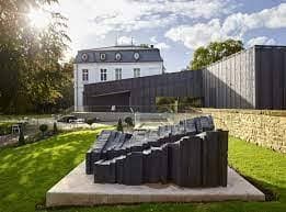 Midi de l'Art: Villa Vauban and its sculpture park