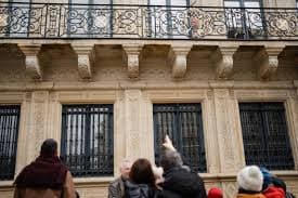 Under the Cross of Saint Andrew: Burgundian Heritage in the City (Waiting List)