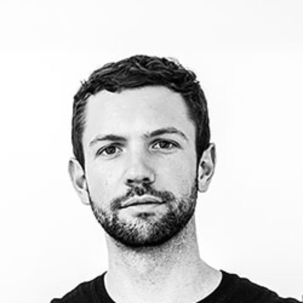 Adam Harvey dans Think Privacy