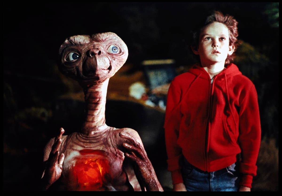 E.T. the Extraterrestrial (Steven Spielberg)