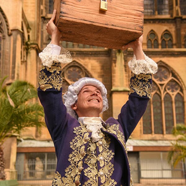 Urban Escape Game - The Lost Gift of Louis XV