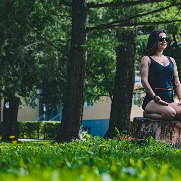 Outdoor Yoga Sessions in the Park – Summer 2026