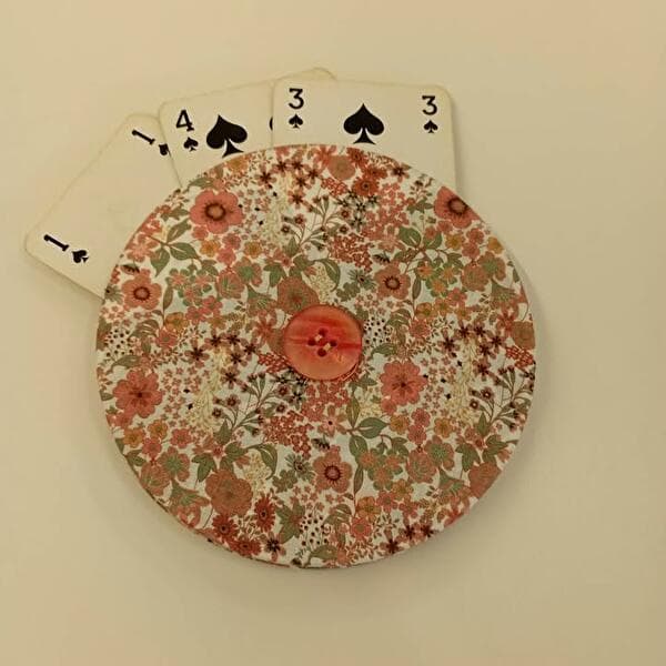Sewing workshop: playing-card holder