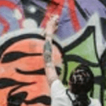 Initiation au skate et aux graffitis