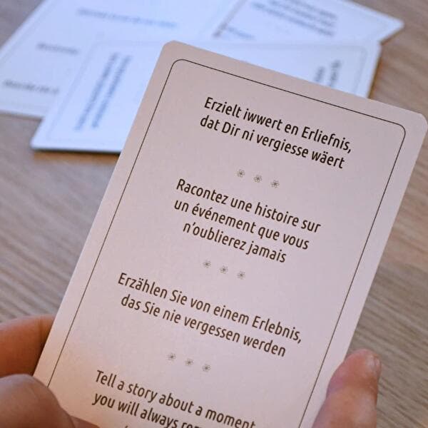 Intergenerational activity with the card game « Nous sommes tous plus qu'une seule histoire... »