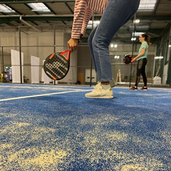 Du padel avec une raquette ?
